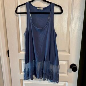 FAVEUR Blue Lace Hem Tank Top